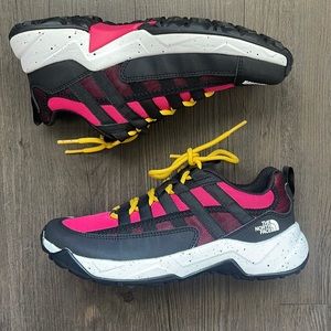 Women’s Train Escape Crest